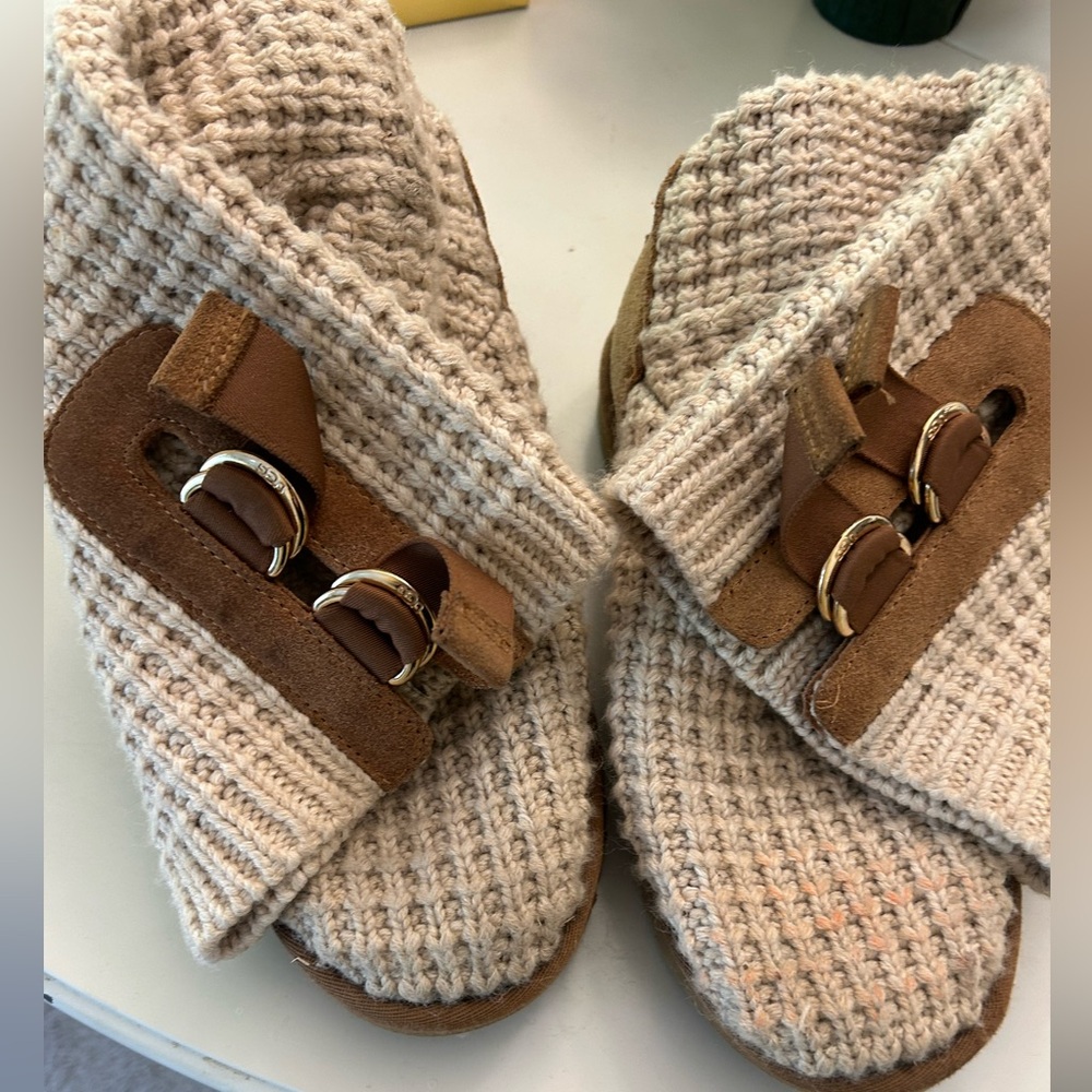 Ladies Ugg boots, size 8.